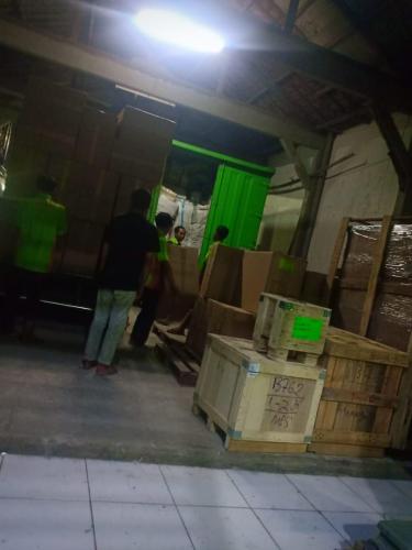 jasa pengiriman barang domestik 3